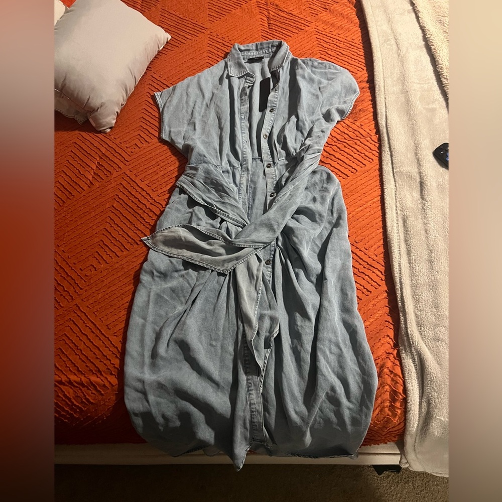 Chambray midi length short sleeve dress